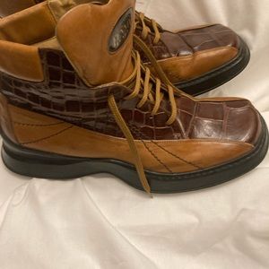 Men’s Fennix Italian authentic gator boots brown and honey color blocked.10.5